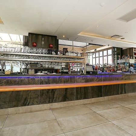 305 Sandton Skye Johannesburg Bagian luar foto